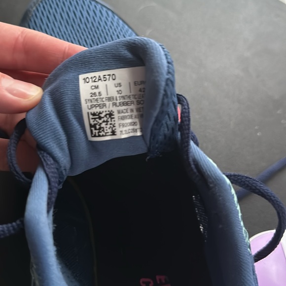 ASICS Ampliform - Picture 5 of 5